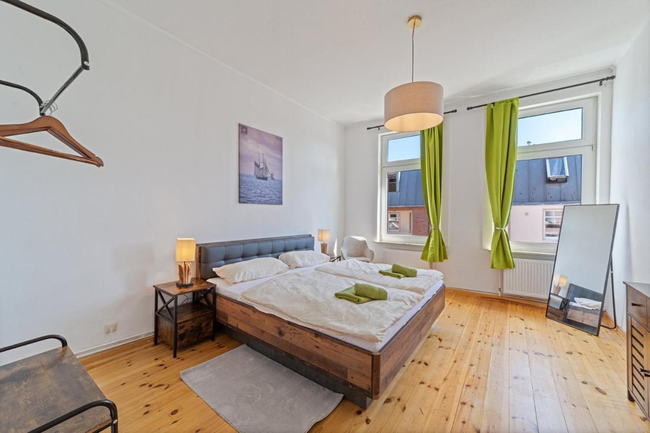 Infinity Stay: Bis Zu 6 Personen Zentrumsnah Wassernah Netflix Wilhelmshaven Dış mekan fotoğraf