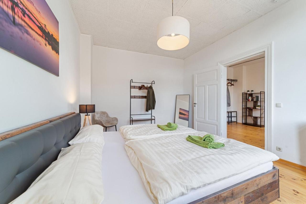 Infinity Stay: Bis Zu 6 Personen Zentrumsnah Wassernah Netflix Wilhelmshaven Dış mekan fotoğraf
