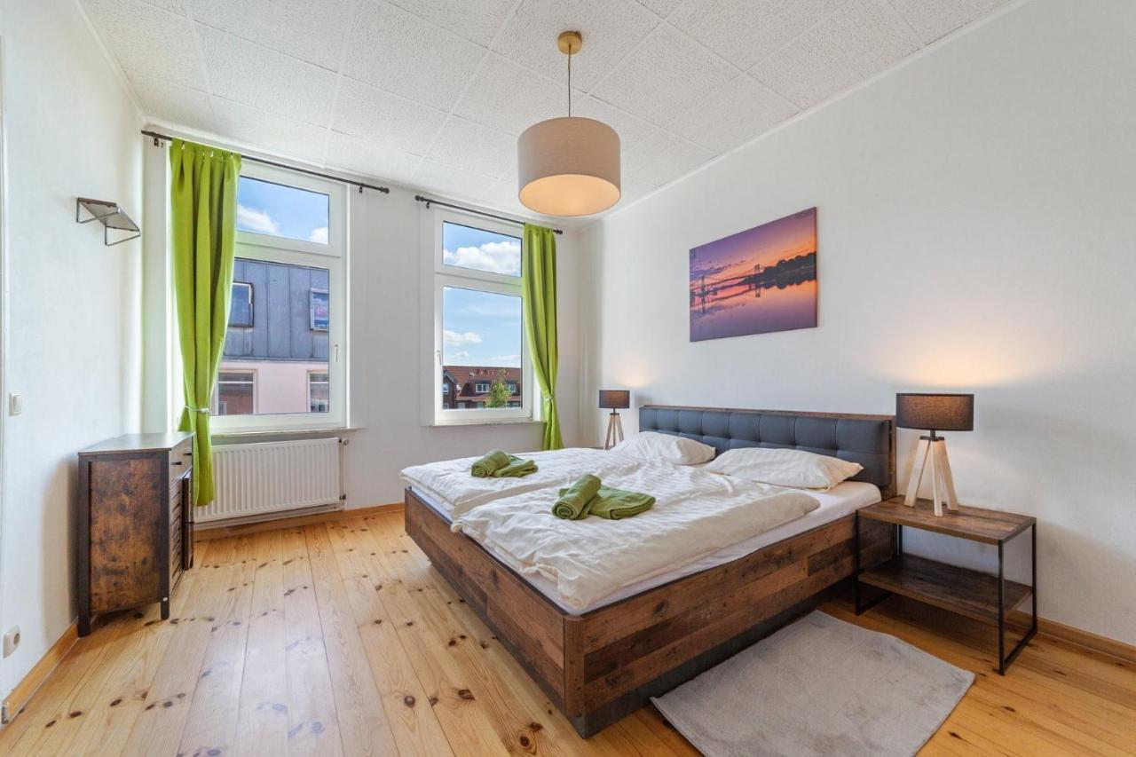 Infinity Stay: Bis Zu 6 Personen Zentrumsnah Wassernah Netflix Wilhelmshaven Dış mekan fotoğraf